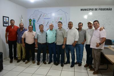 Imagem da notícia Em Figueirão, Juvenal Consolaro recebe prefeitos de Rio Negro e Corguinho e reforça parcerias para o desenvolvimento